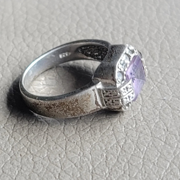 VINTAGE Womens 925 Purple Stone Crystal  STERLING SILVER RING SIZE 9 - Picture 2 of 7